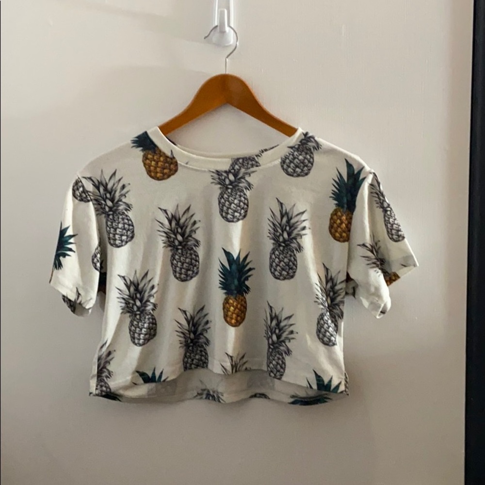 Pineapple print crop top shirt